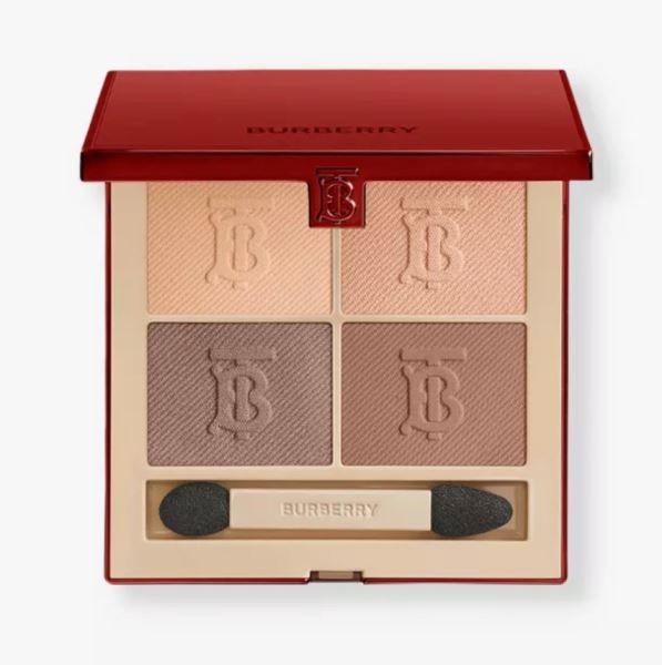 Рождественские мини-коллекции Gucci и Burberry