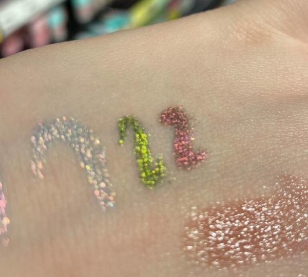 Возвращение дуохромных карандашей Beauty Bomb