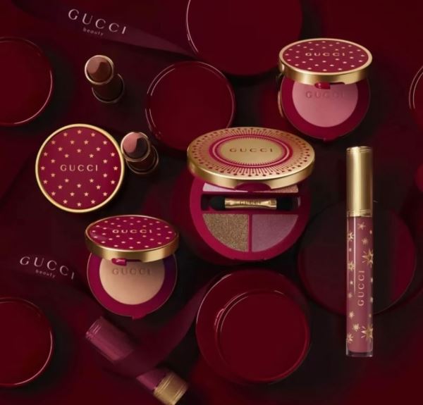 Рождественские мини-коллекции Gucci и Burberry