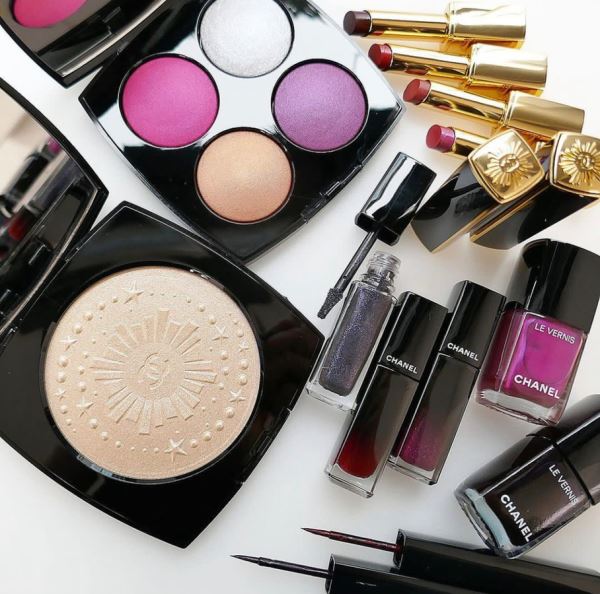 Рождественская коллекция Chanel Makeup Collection Christmas Holiday 2024