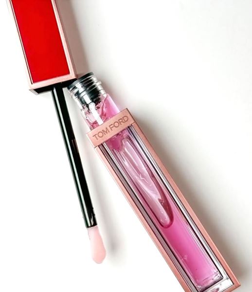 Rose Exposed коллекция весны 2025 от Tom Ford