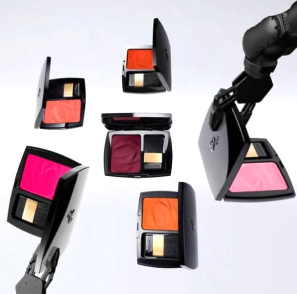 Бьюти новости: Fenty Beauty блестящая помада, Laneige уходовые блески, Lancôme румяна