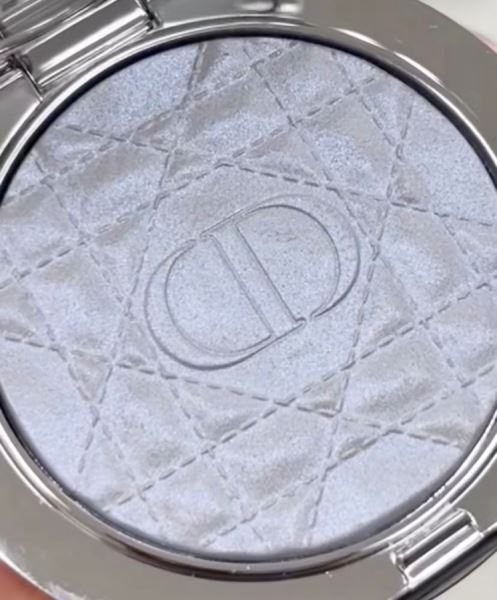 Новинки от Dior, Charlotte Tilbury, Pat Mgrath