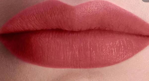 Рождественские мини-коллекции Gucci и Burberry