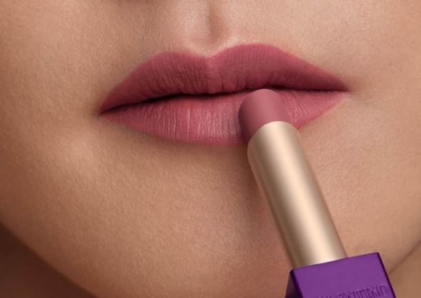 Весенние коллекции от Chantecaille, Valentino Beauty и Clarins