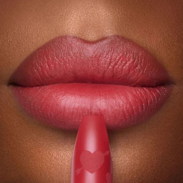 Новые коллекции от Charlotte Tilbury и Suqqu