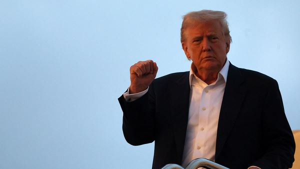 Британский аналитик Меркурис уличил Трампа в возвращении к политике Байдена