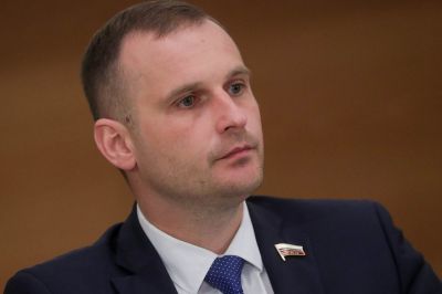 В Госдуме заявили о поддержке законопроекта об отработках выпускников медвузов и колледжей